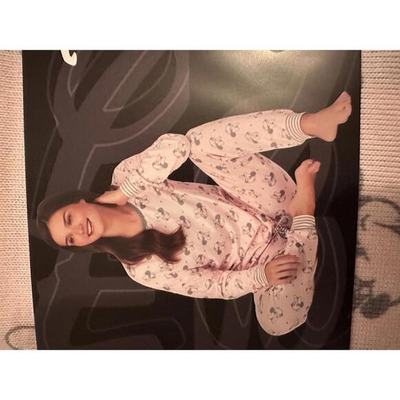 Disney Minnie Cozy 2PC Pajama Set Womens XS - Picture 3 of 3